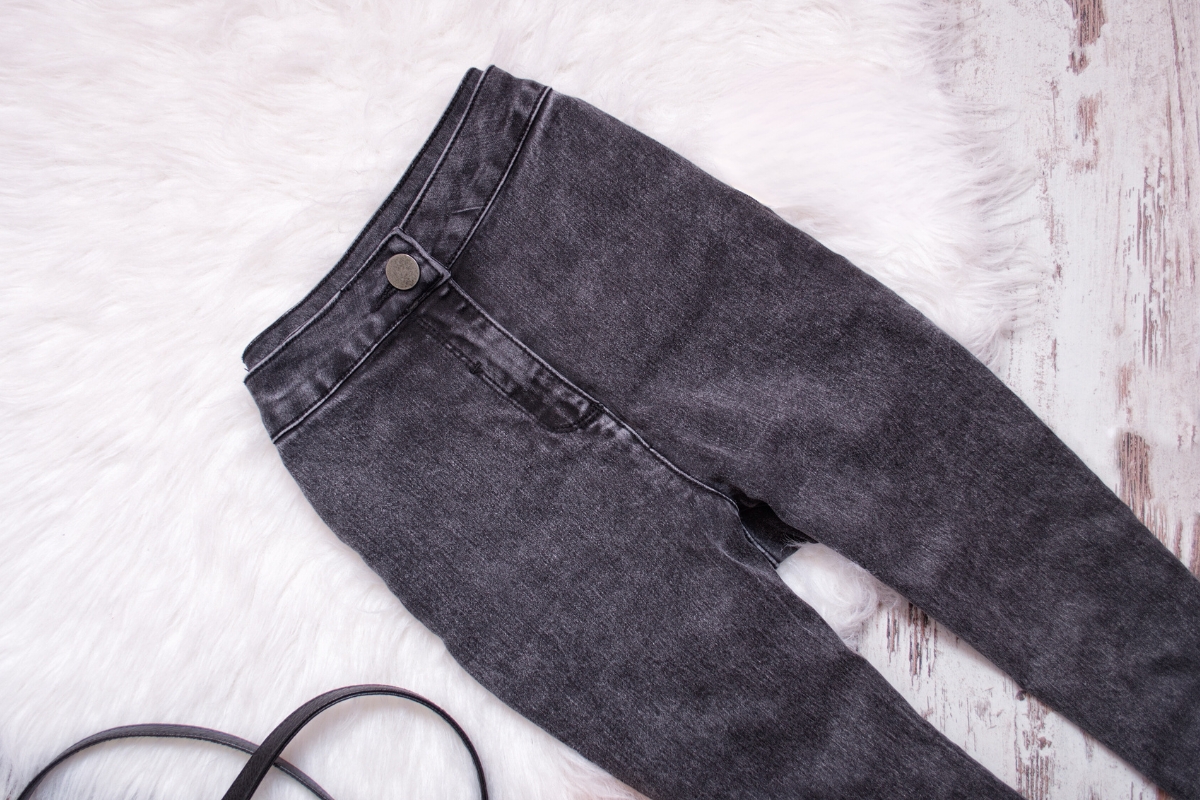 How to Keep Black Jeans from Fading Simple and Effective Methods